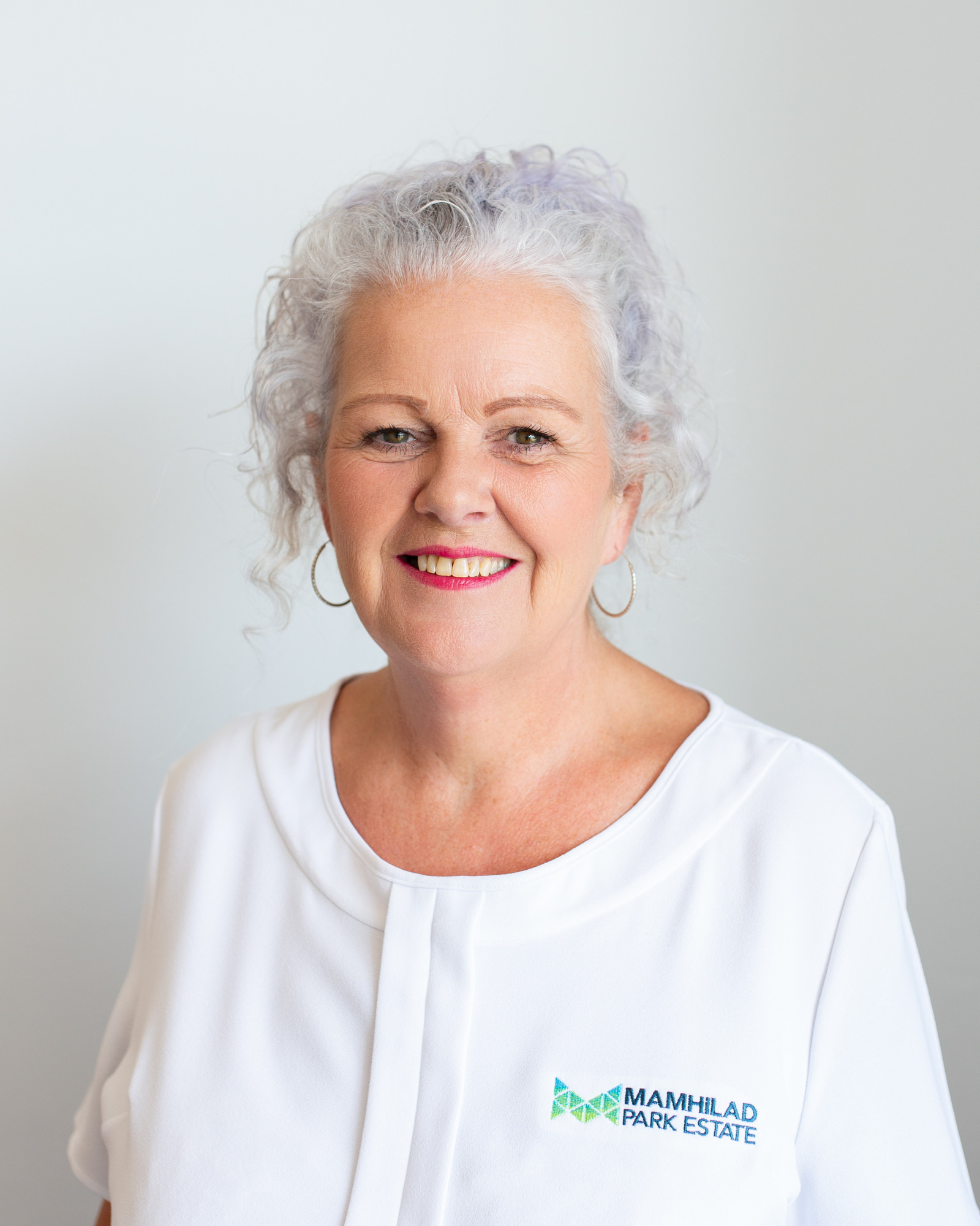 Claire Guest